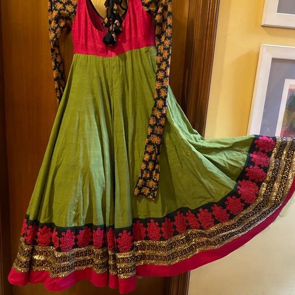 Sabyasachi cotton Anarkali. Worn once. - Picture 11 of 11